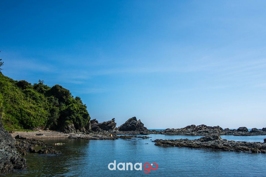 Ghềnh đá Bàn Than Quảng Nam