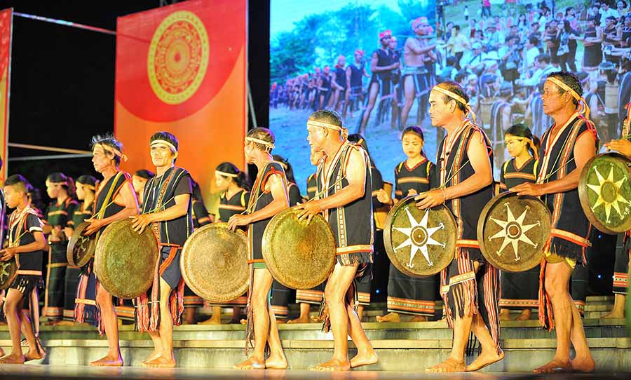 Lễ Hội Cồng Chiêng Tây Nguyên Lễ Hội Cồng Chiêng Tây Nguyên