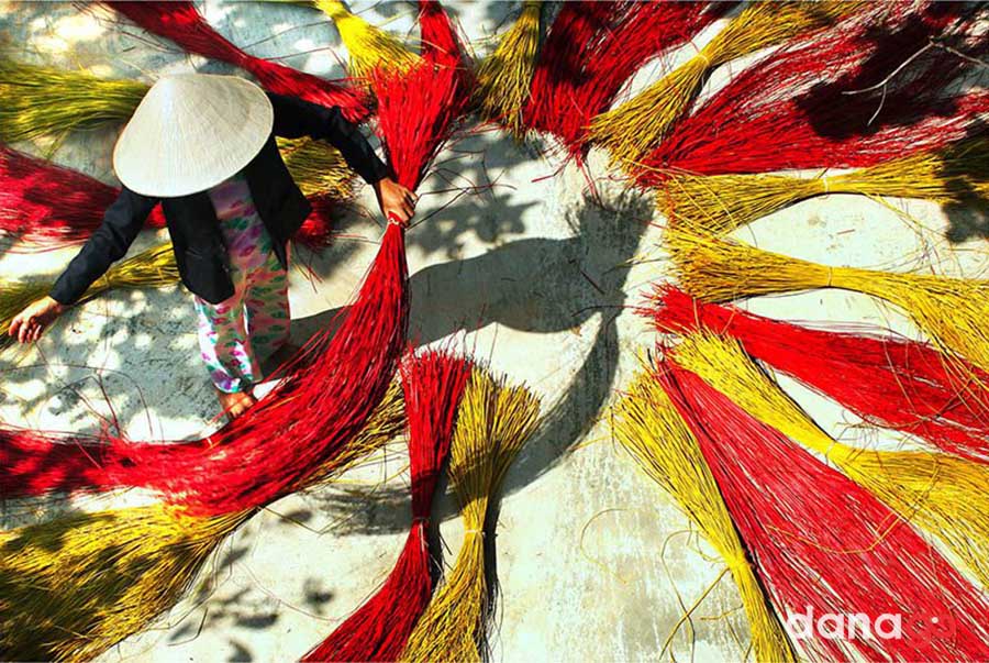 làng chiếu cẩm nê