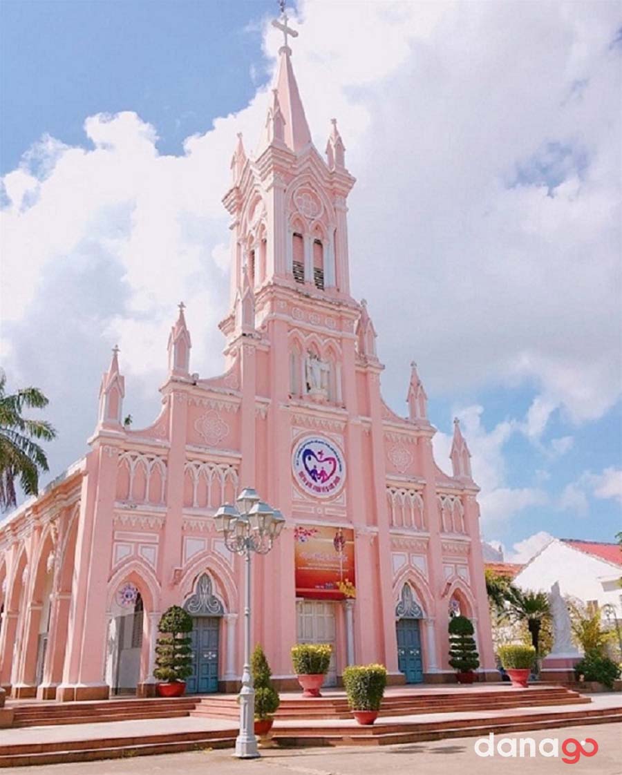 nhà thờ con gà đà nẵng