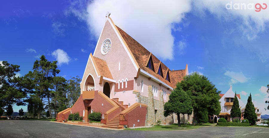 Nhà thờ Domaine de Marie