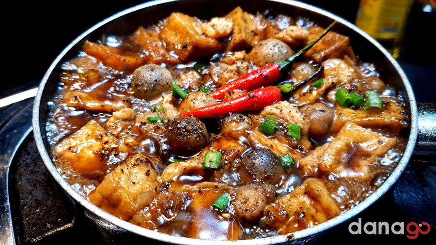 QUÁN CHAY TÂM NGUYỆN