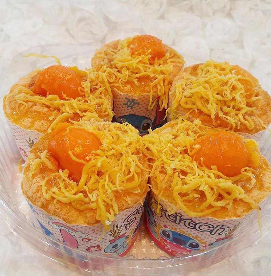 Bánh Bông Lan Trứng Muối