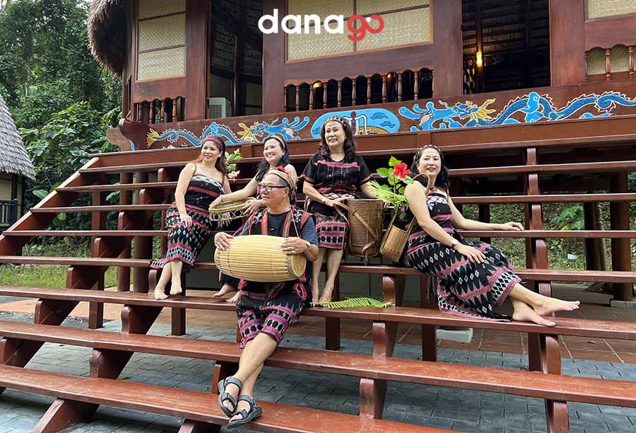 tour cổng trời đông giang: văn hóa cơ tu